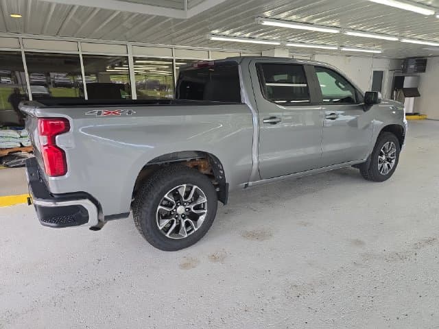 Pre-Owned 2023 Chevrolet Silverado 1500 LT - photo - 5