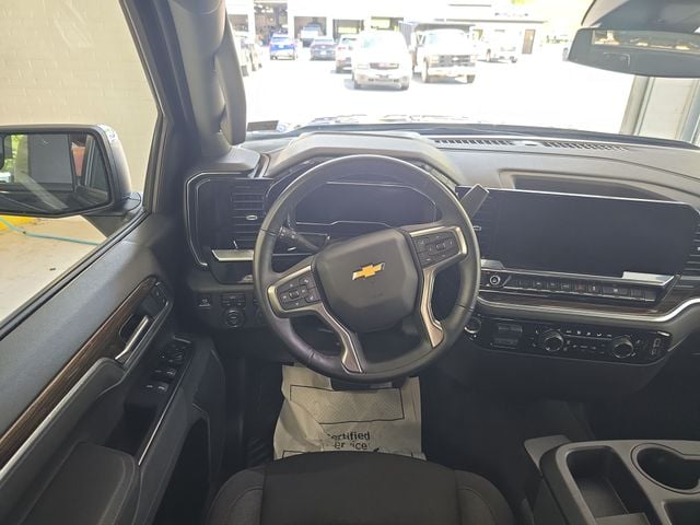 Pre-Owned 2025 Chevrolet Silverado 1500 LT - photo - 11