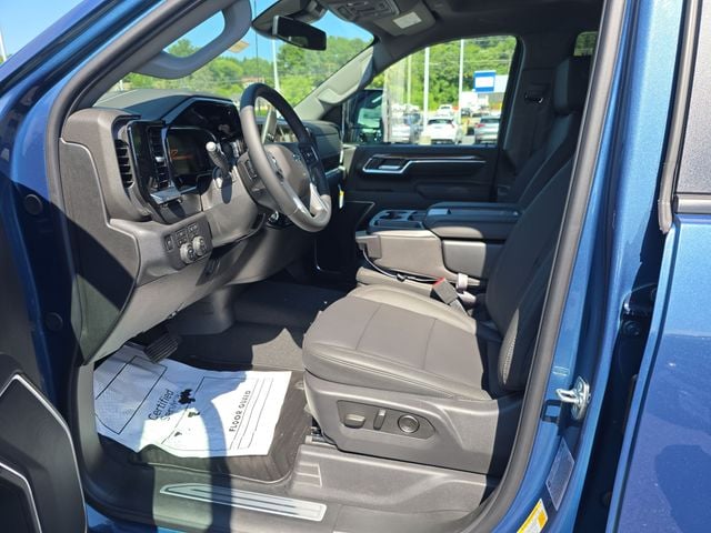 New 2026 Chevrolet Silverado 2500HD LT - photo - 12