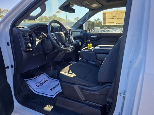 New 2025 Chevrolet Silverado 3500HD Work Truck - photo - 9