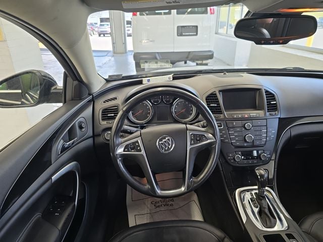 Pre-Owned 2013 Buick Regal Premium I - photo - 10