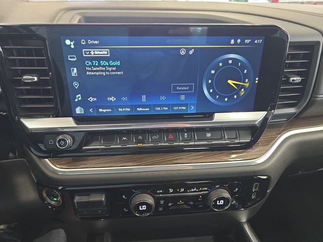 Pre-Owned 2022 Chevrolet Silverado 1500 LT - photo - 14