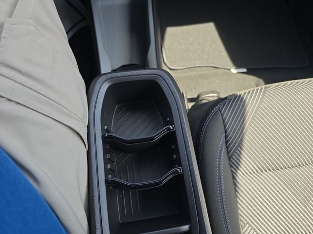 New 2027 Chevrolet Bolt EV LT - photo - 19