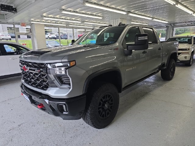 Pre-Owned 2025 Chevrolet Silverado 2500HD ZR2 - photo - 1