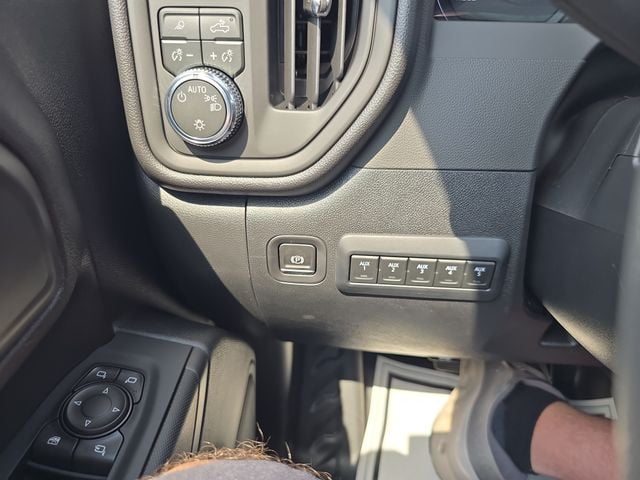 New 2026 GMC Sierra 3500HD Pro - photo - 17