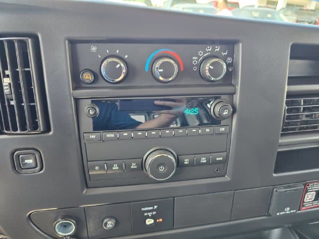 New 2026 Chevrolet Express 2500 Work Van - photo - 13