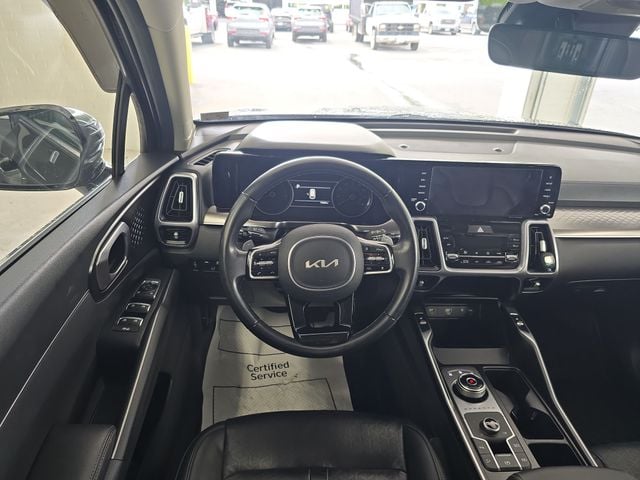 Pre-Owned 2023 Kia Sorento Hybrid EX - photo - 11