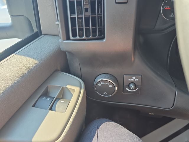 New 2026 Chevrolet Express 3500 Work Van - photo - 15