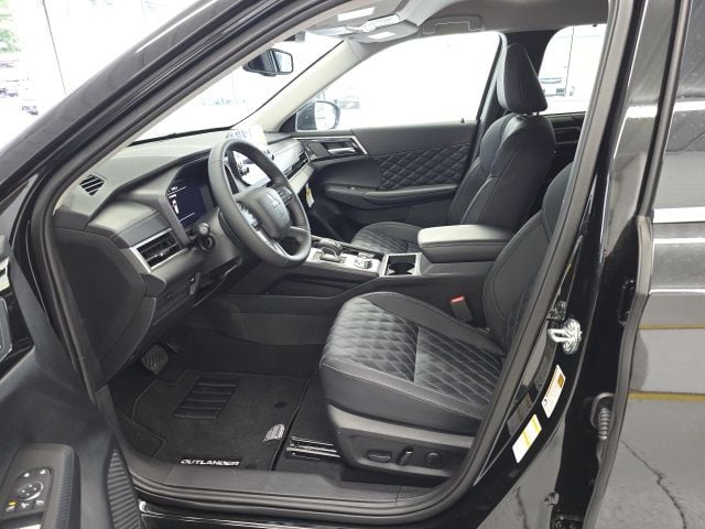 Pre-Owned 2024 Mitsubishi Outlander SEL - photo - 20