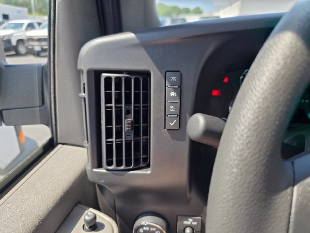 New 2026 Chevrolet Express 2500 Work Van - photo - 17