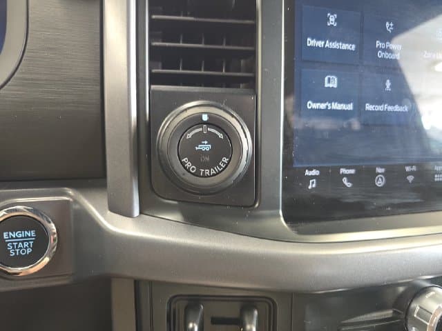 Pre-Owned 2025 Ford F-150 XLT - photo - 24