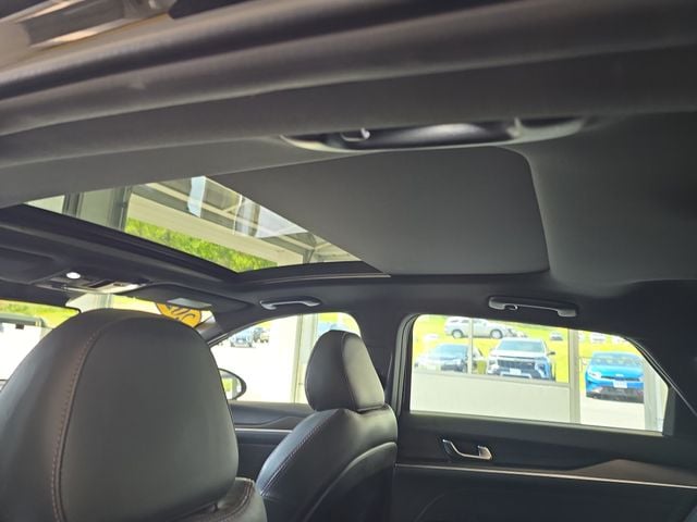Pre-Owned 2023 Kia K5 GT - photo - 12