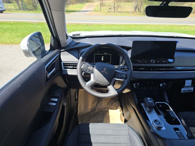 New 2026 Mitsubishi Outlander SE - photo - 11