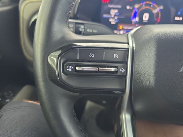 Pre-Owned 2024 Chevrolet Colorado ZR2 - photo - 18