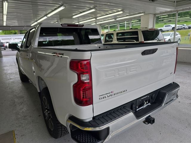 Pre-Owned 2024 Chevrolet Silverado 1500 LT - photo - 2