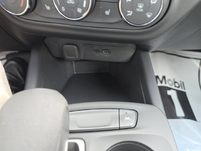New 2026 Chevrolet Trax LS - photo - 19