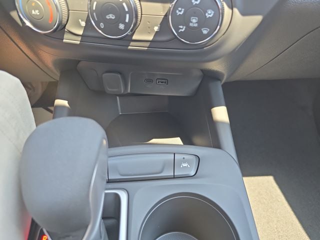 New 2026 Chevrolet Trax LS - photo - 19
