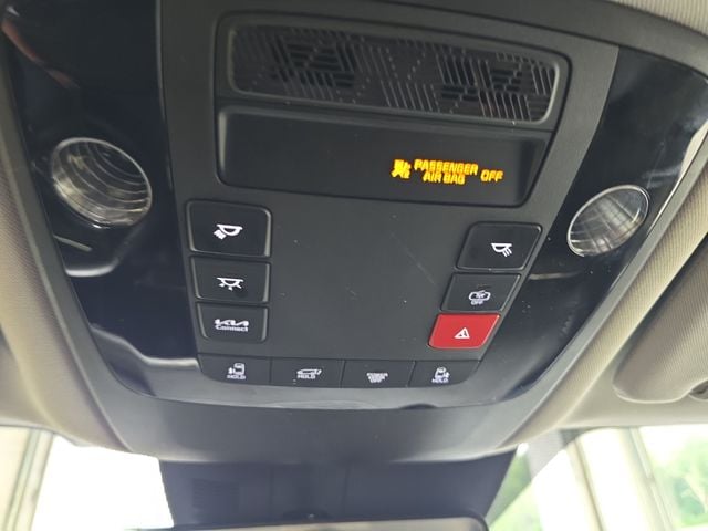 Pre-Owned 2025 Kia Carnival Hybrid EX - photo - 22