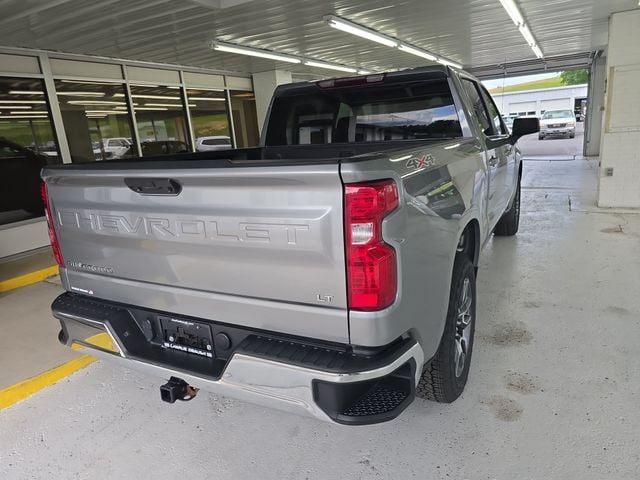 Pre-Owned 2023 Chevrolet Silverado 1500 LT - photo - 4