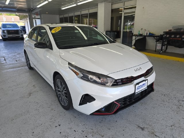 Pre-Owned 2024 Kia Forte GT-Line - photo - 6