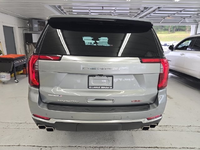 Pre-Owned 2025 GMC Yukon Denali - photo - 3