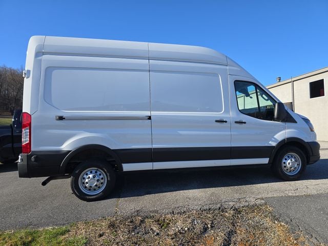 Pre-Owned 2024 Ford Transit-250 Base - photo - 5