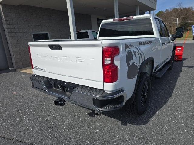 New 2026 Chevrolet Silverado 2500HD Work Truck - photo - 4
