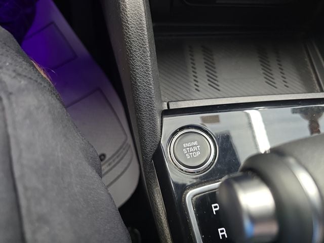Pre-Owned 2024 Kia Sportage X-Line - photo - 24