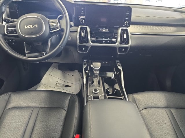 Pre-Owned 2023 Kia Sorento SX - photo - 10