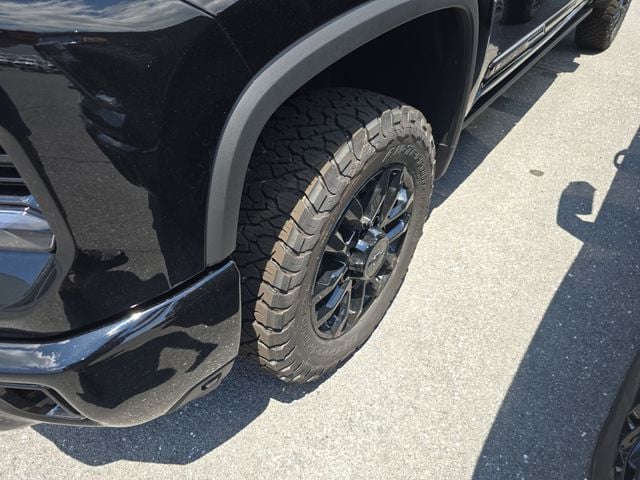 New 2026 Chevrolet Silverado 2500HD High Country - photo - 8