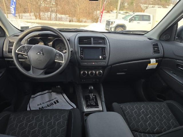Pre-Owned 2025 Mitsubishi Outlander Sport 2.0 ES - photo - 10