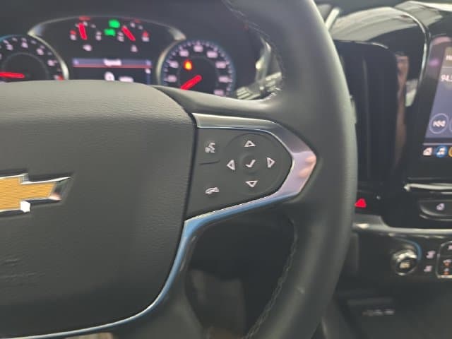 Pre-Owned 2023 Chevrolet Traverse LT - photo - 18