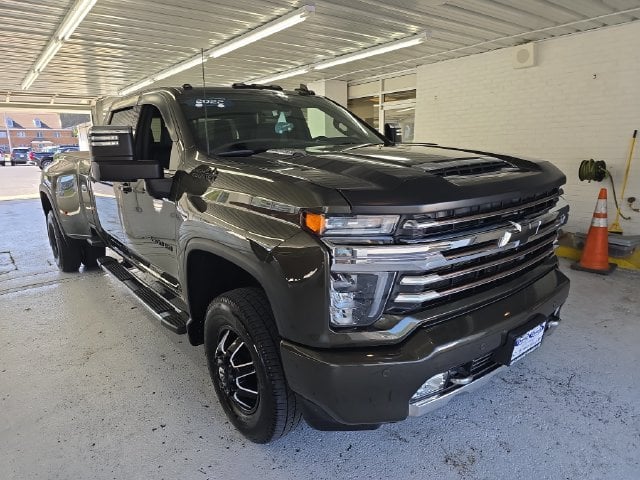 Pre-Owned 2022 Chevrolet Silverado 3500HD High Country - photo - 6