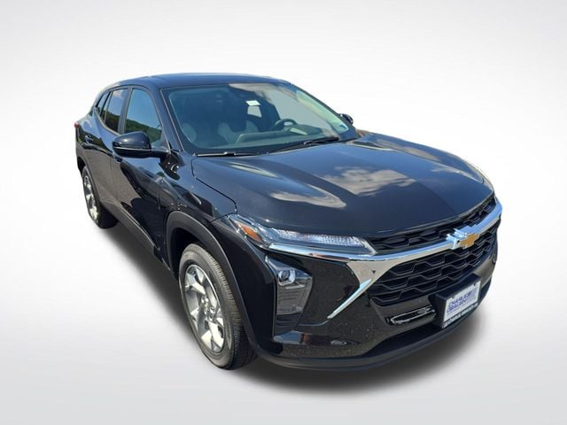 New 2026 Chevrolet Trax LS - photo - 6