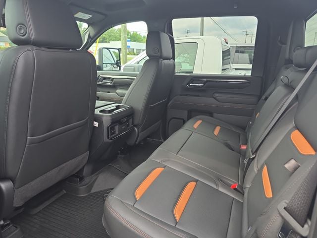 New 2026 GMC Sierra 2500HD AT4 - photo - 9