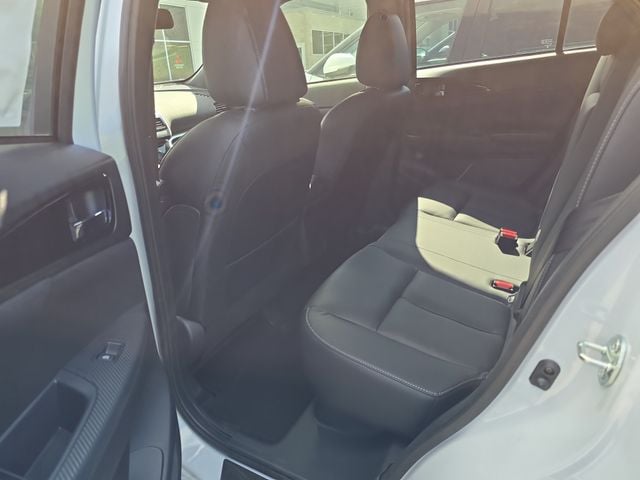 Pre-Owned 2025 Mitsubishi Eclipse Cross SEL - photo - 9