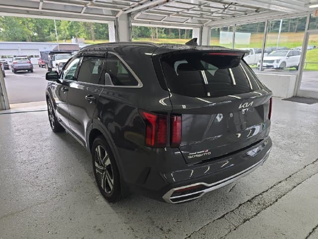 Pre-Owned 2023 Kia Sorento Hybrid EX - photo - 2