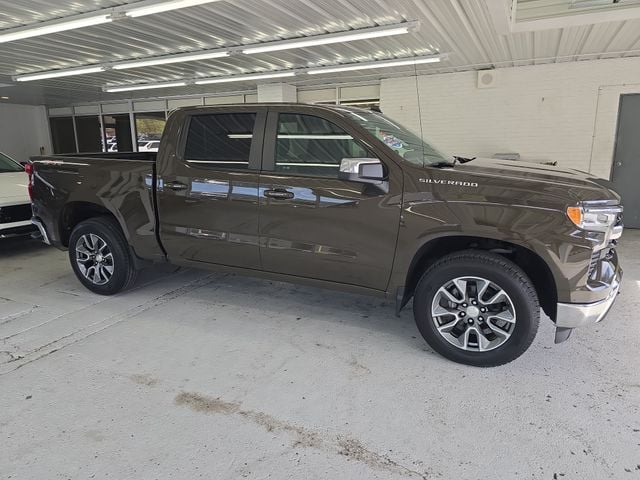 Pre-Owned 2023 Chevrolet Silverado 1500 LT - photo - 5