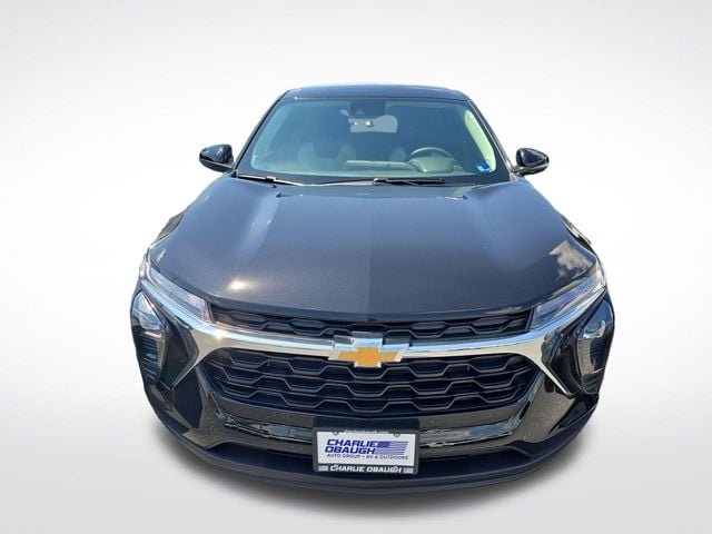 New 2026 Chevrolet Trax LS - photo - 7