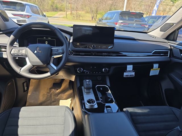 New 2026 Mitsubishi Outlander SE - photo - 10