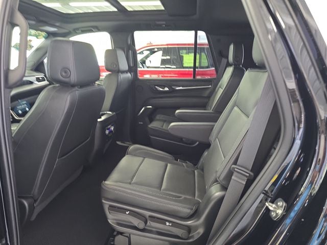 Pre-Owned 2023 GMC Yukon Denali - photo - 10