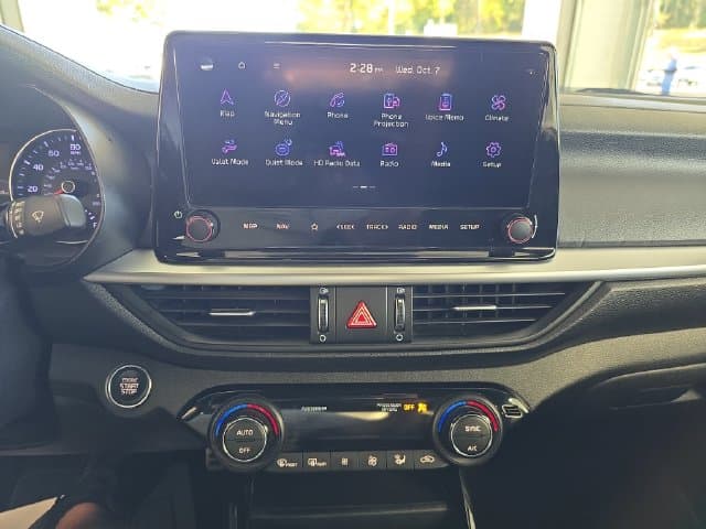Pre-Owned 2023 Kia Forte GT-Line - photo - 14