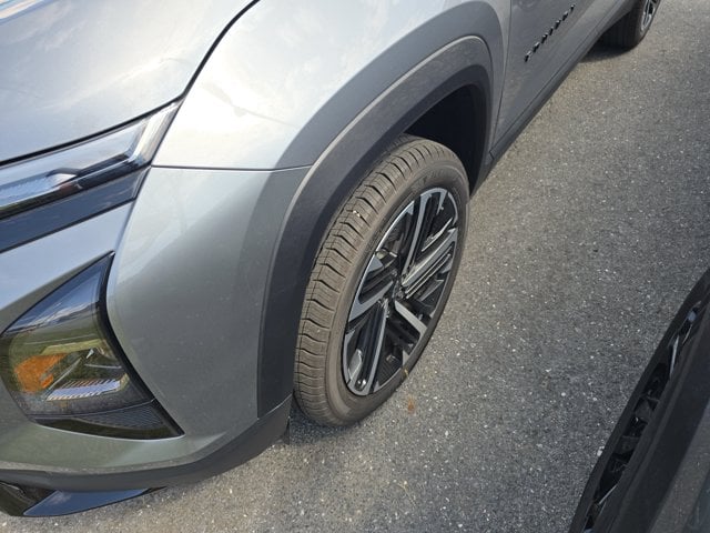 New 2027 Chevrolet Equinox RS - photo - 9