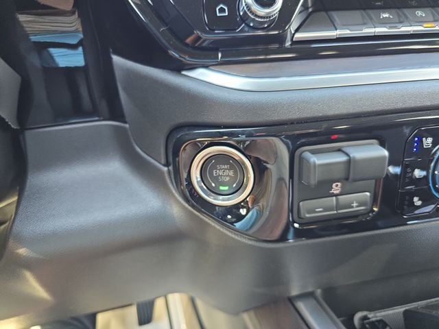 New 2026 GMC Sierra 1500 SLT - photo - 23