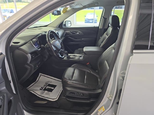 Pre-Owned 2020 Chevrolet Traverse Premier - photo - 12
