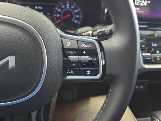 Pre-Owned 2023 Kia Sorento X-Line EX - photo - 18