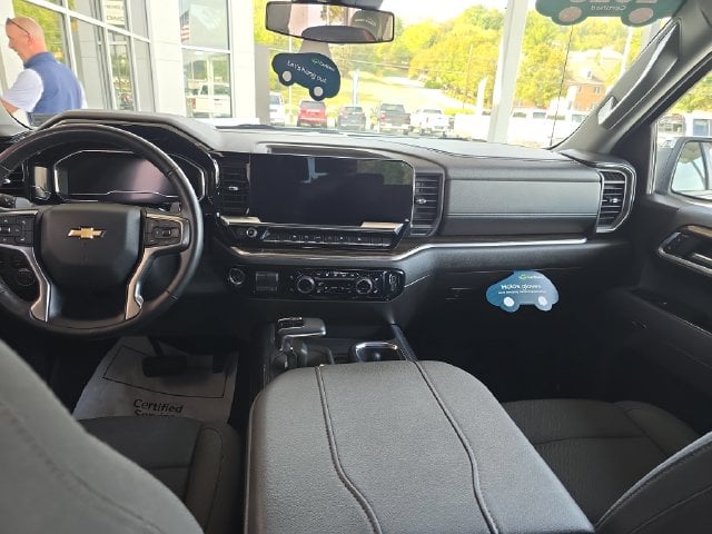 Pre-Owned 2025 Chevrolet Silverado 1500 LT - photo - 10