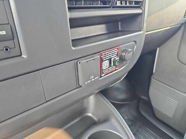 New 2026 GMC Savana 2500 Work Van - photo - 19