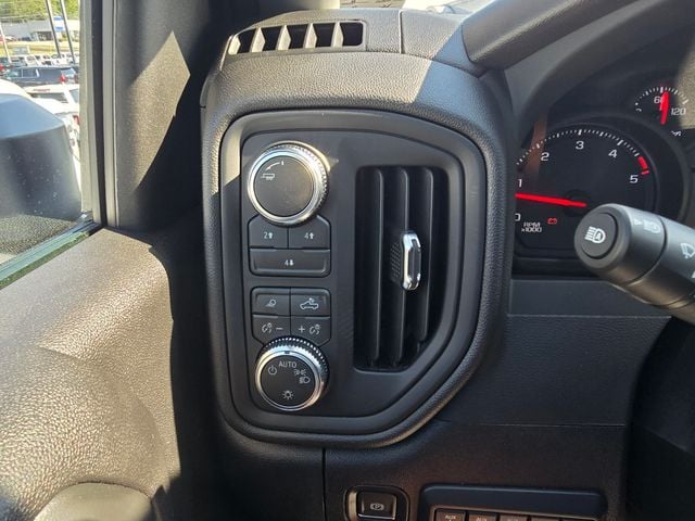 New 2026 GMC Sierra 3500HD Pro - photo - 16