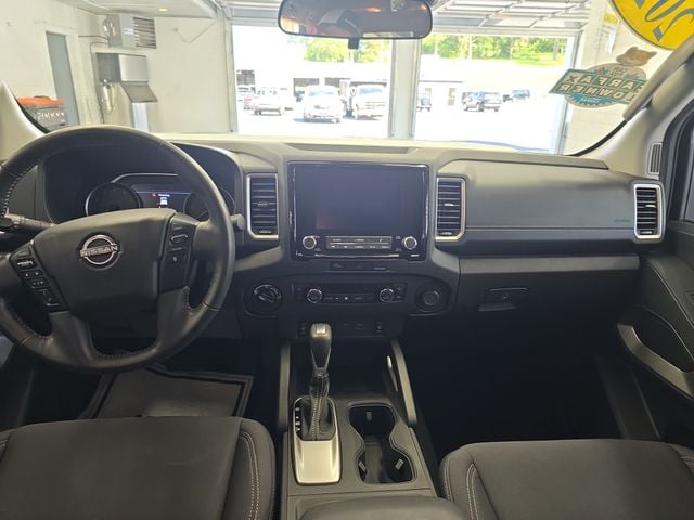 Pre-Owned 2024 Nissan Frontier SV - photo - 10